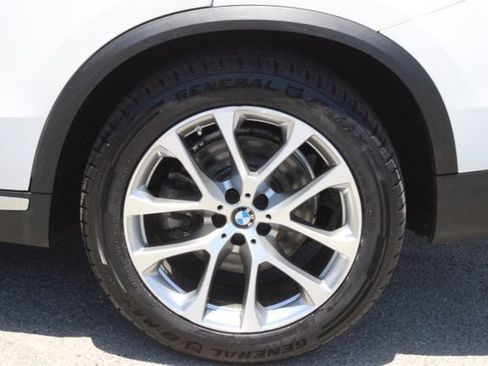 Used 2021 BMW X5 sDrive40i w/ Convenience Package RWD image 9