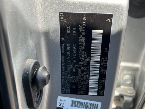 Used 2024 Toyota Highlander XSE FWD image 23