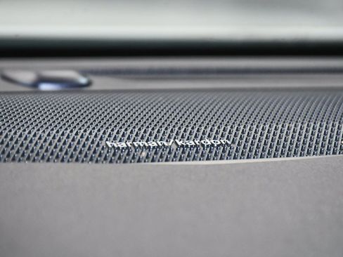 Used 2023 Volvo S90 B6 Ultimate w/ Protection Package image 36