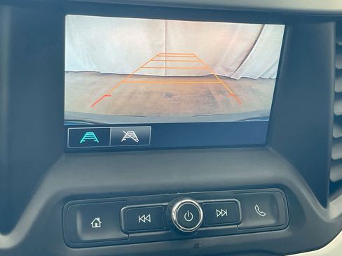 Used 2017 GMC Acadia SLE AWD/4WD image 16