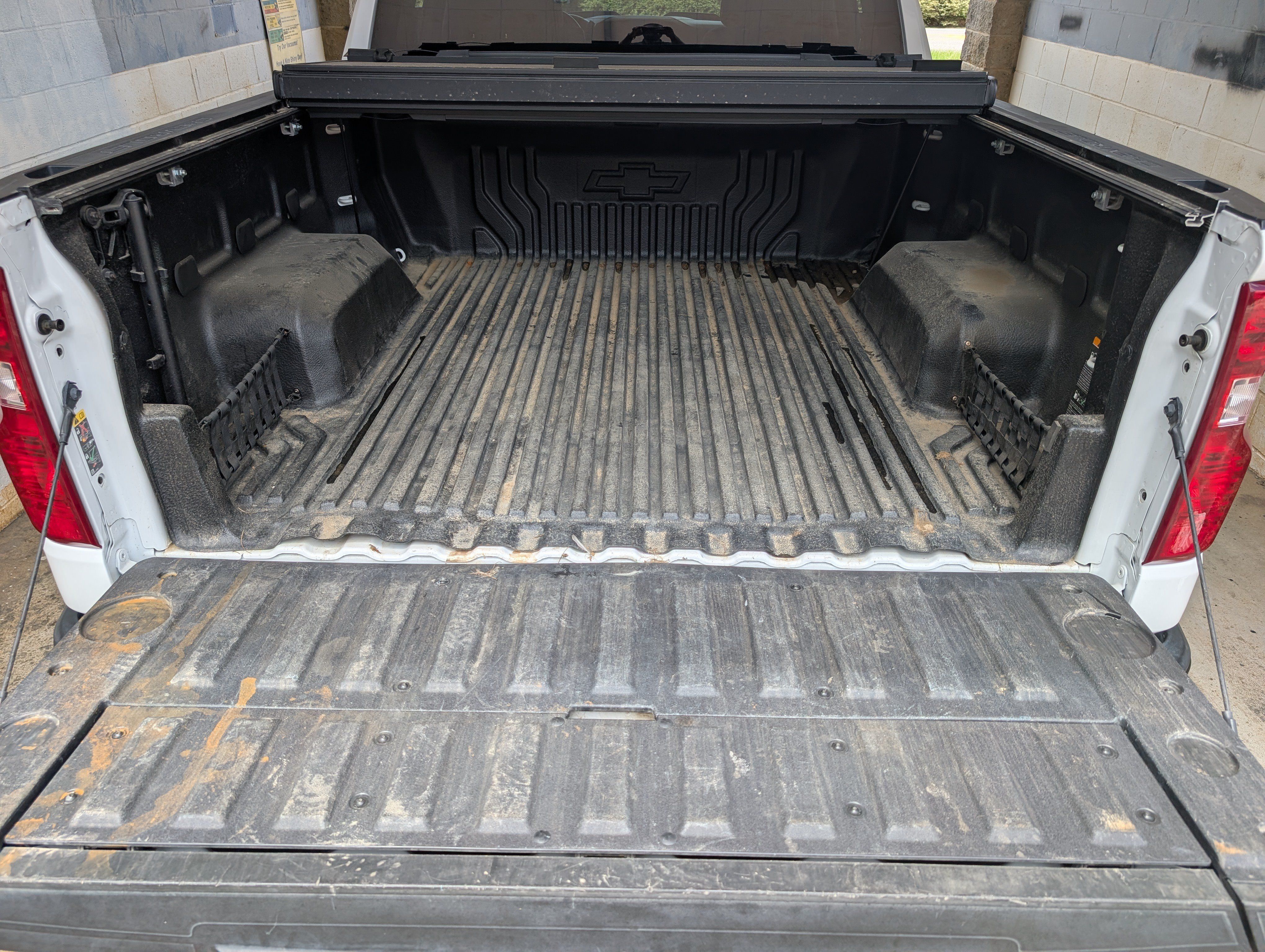 Used 2023 Chevrolet Silverado 1500 Custom Trail Boss AWD/4WD image 19
