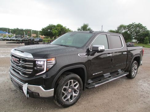 New 2026 GMC Sierra 1500 SLT w/ SLT Premium Plus Package AWD/4WD image 9