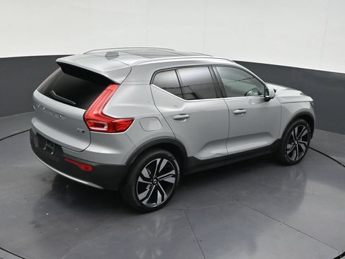 Used 2024 Volvo XC40 B5 Plus AWD/4WD image 20
