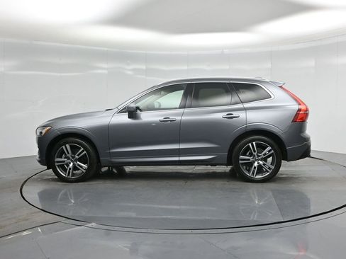 Used 2020 Volvo XC60 T5 Momentum w/ Protection Package Premier image 33