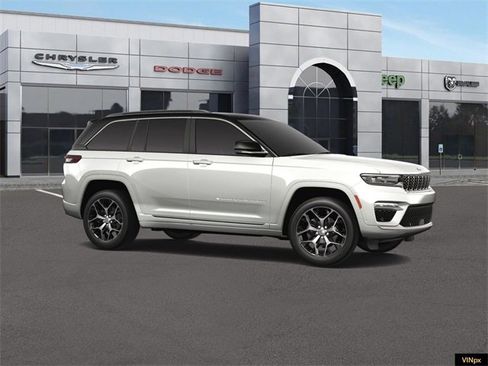 New 2023 Jeep Grand Cherokee Summit image 10