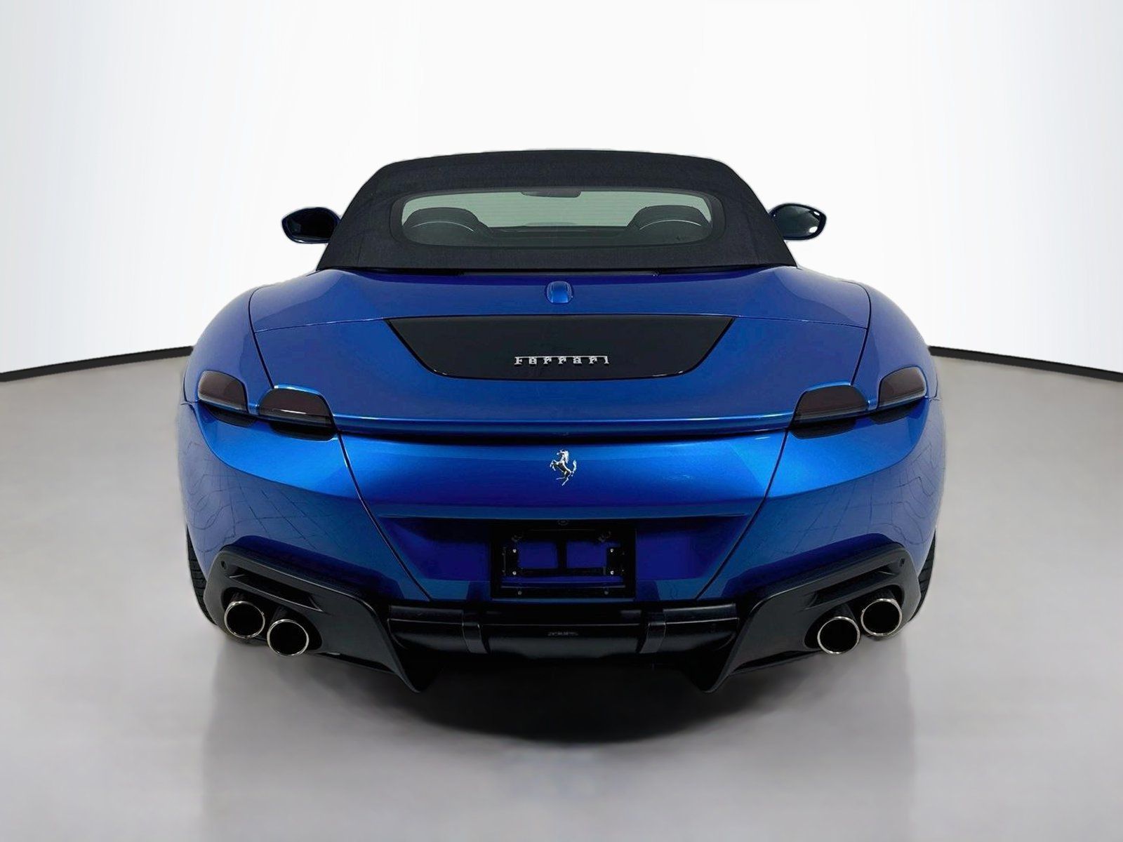 Used 2025 Ferrari Roma Spider RWD image 6