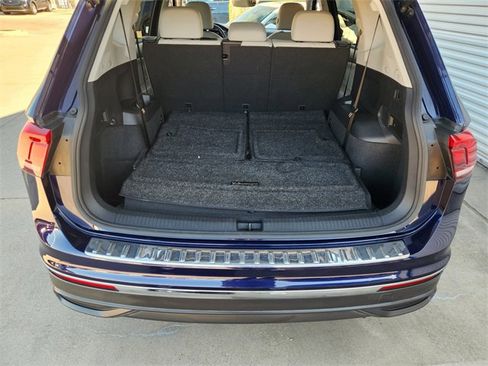Used 2023 Volkswagen Tiguan SE image 18