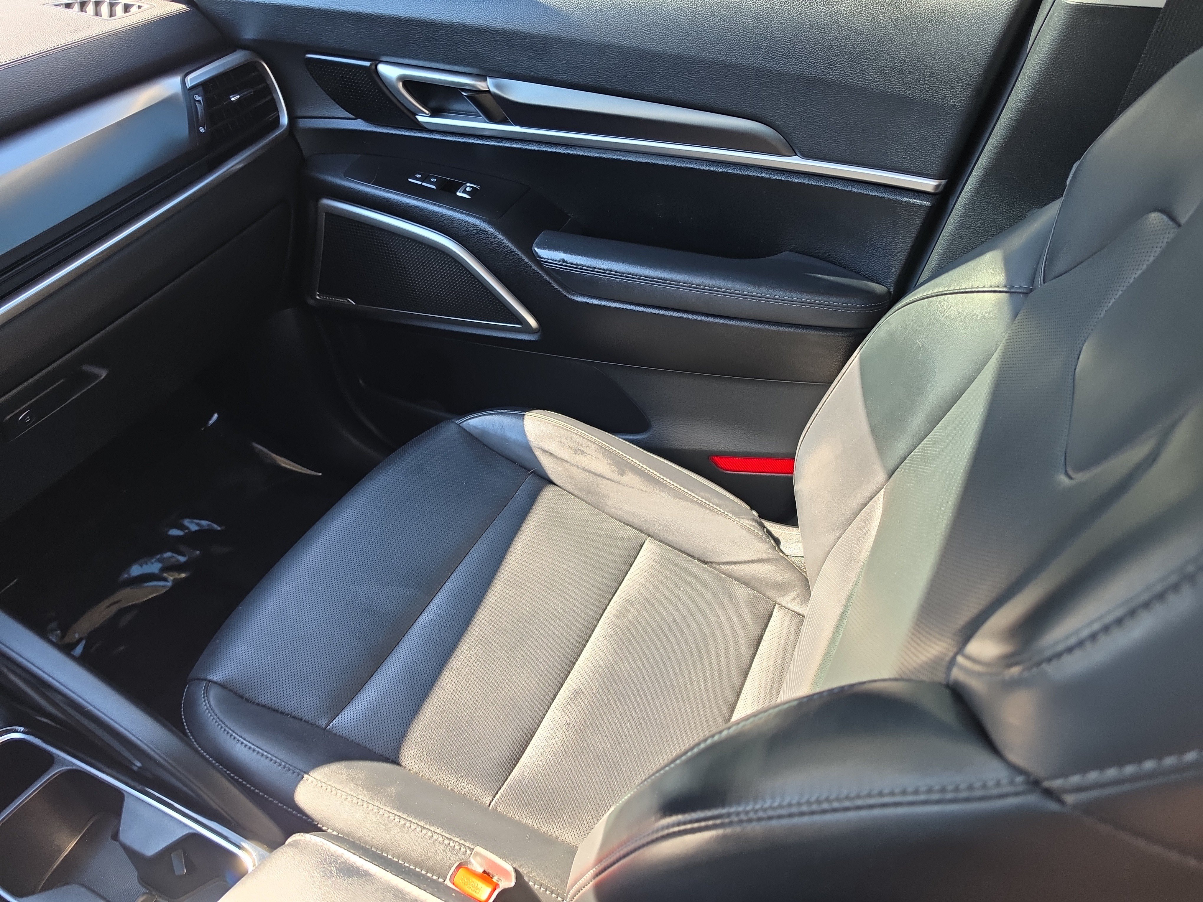 Certified 2023 Kia Telluride LX FWD image 15