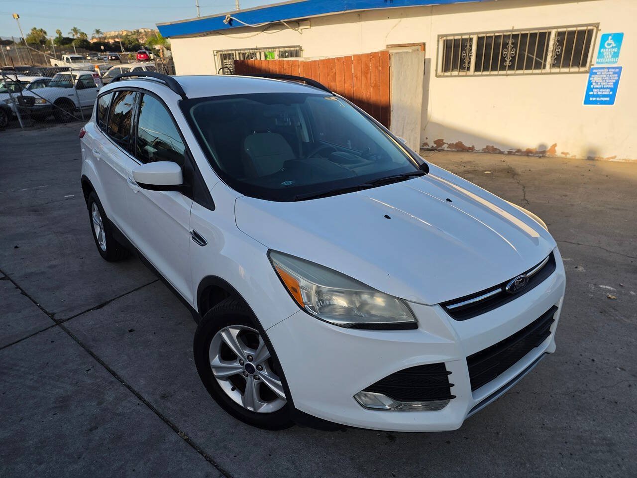 Used 2014 Ford Escape SE w/ Equipment Group 201A FWD image 4
