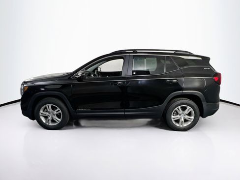 Used 2022 GMC Terrain SLE w/ Driver Convenience Package AWD/4WD image 8