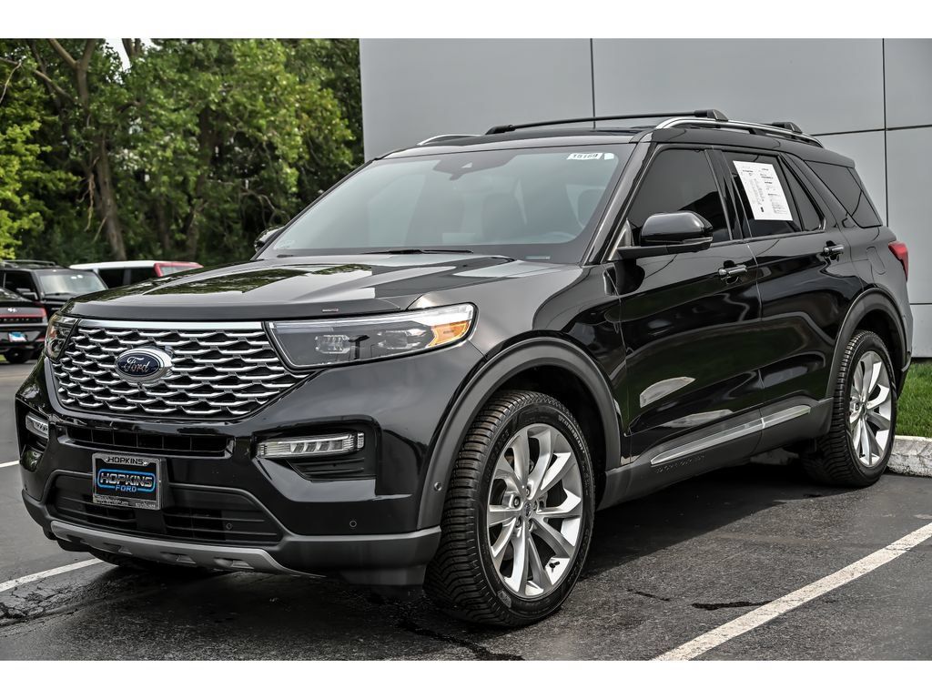 Used 2022 Ford Explorer Platinum w/ Equipment Group 601A AWD/4WD image 5