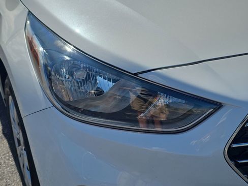 Used 2022 Hyundai Accent SE FWD image 7
