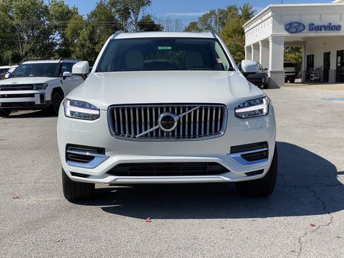 Used 2023 Volvo XC90 T8 Plus w/ Protection Package Premier image 2