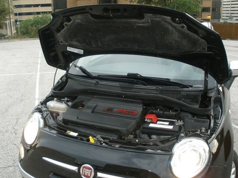 Used 2015 FIAT 500 Lounge w/ Luxury Leather Package FWD image 12
