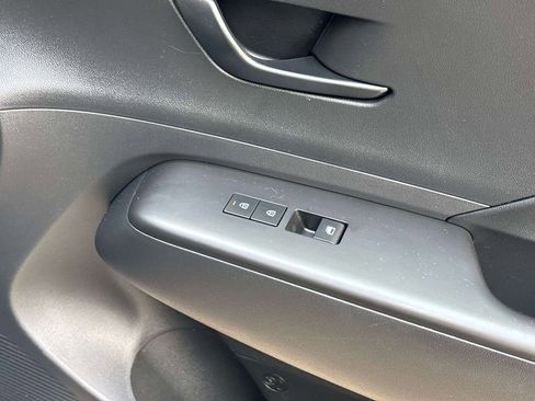 Used 2025 Hyundai Kona SEL FWD image 18