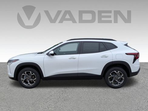 New 2025 Chevrolet Trax LT w/ Driver Confidence Package image 25