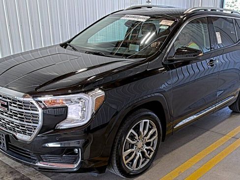 Used 2023 GMC Terrain Denali w/ Denali Premium Package AWD/4WD image 1