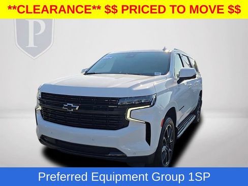 Certified 2024 Chevrolet Suburban RST w/ Luxury Package AWD/4WD image 13