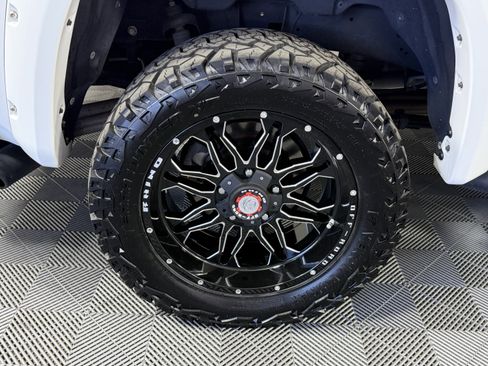 Used 2015 Toyota Tundra SR5 w/ SR5 Upgrade Package RWD image 26