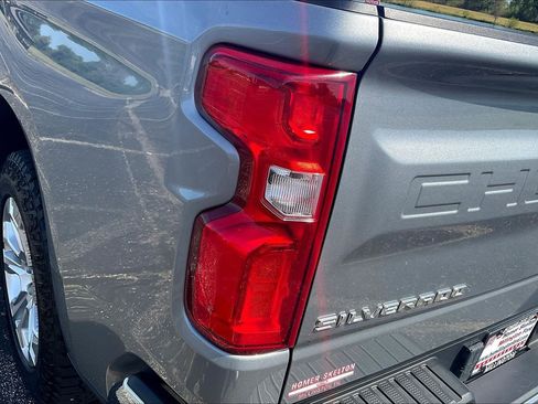 Used 2024 Chevrolet Silverado 1500 LTZ AWD/4WD image 24