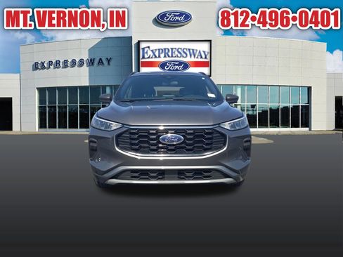 Used 2024 Ford Escape ST-Line w/ Cold Weather Package image 4