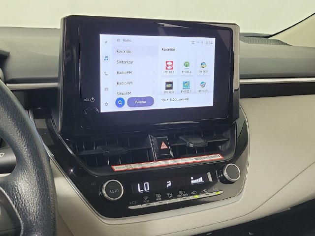 Used 2025 Toyota Corolla LE FWD image 28