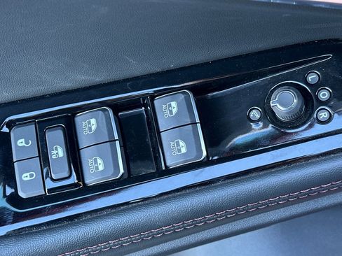New 2025 Jeep Wagoneer S Launch Edition AWD/4WD image 13