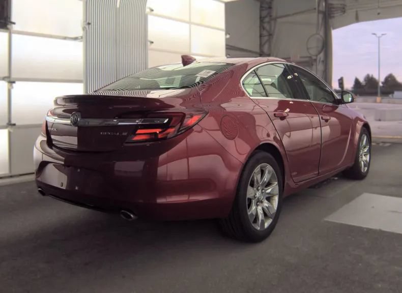 Used 2015 Buick Regal FWD image 2