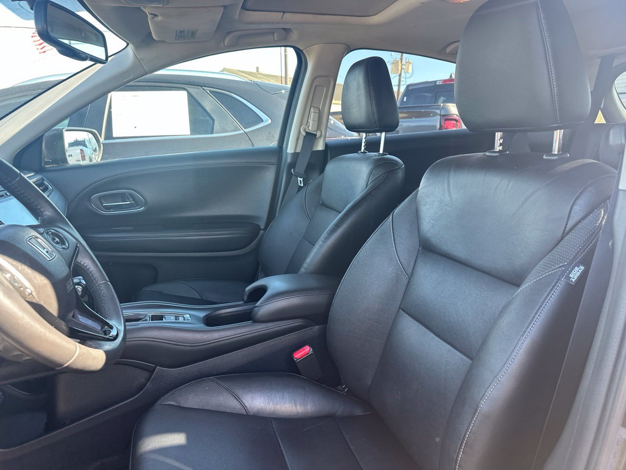 Used 2017 Honda HR-V EX-L image 8