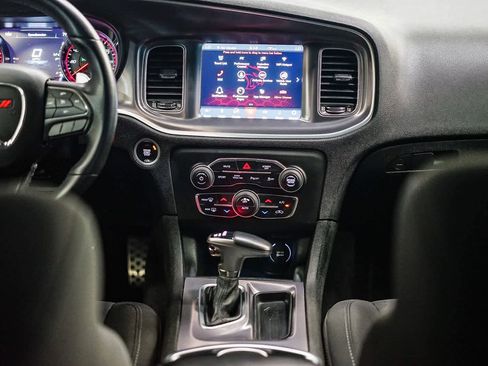 Used 2019 Dodge Charger GT image 12