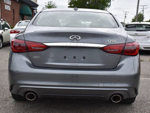 Used 2019 INFINITI Q50 Luxe w/ Essential Package (3.0T Luxe) AWD/4WD image 6