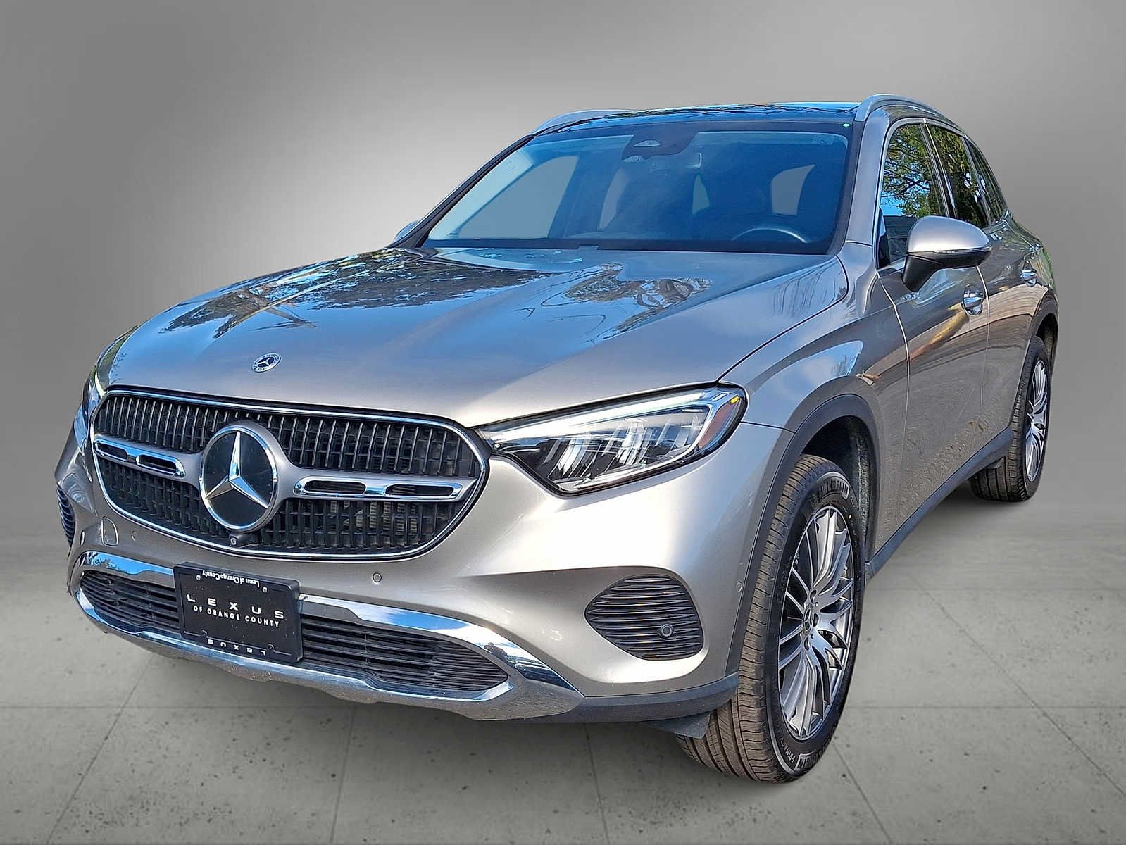Used 2023 Mercedes-Benz GLC 300 4MATIC image 1