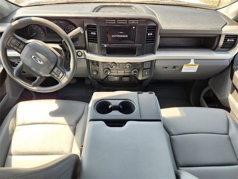 Used 2023 Ford F250 XL image 19