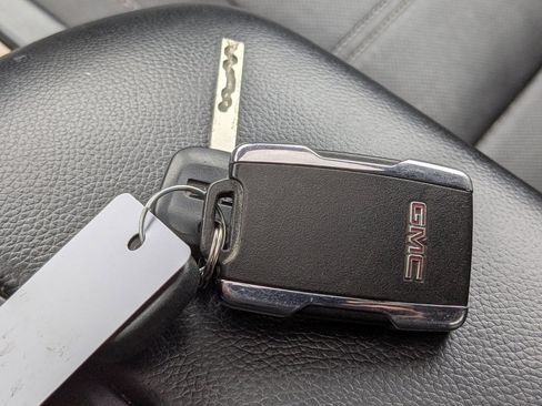 Used 2018 GMC Sierra 2500 Denali image 32