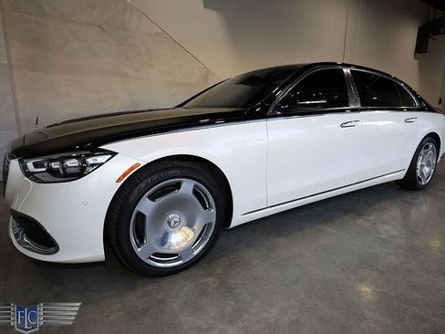 Used 2021 Mercedes-Benz Maybach S 580 4MATIC image 1
