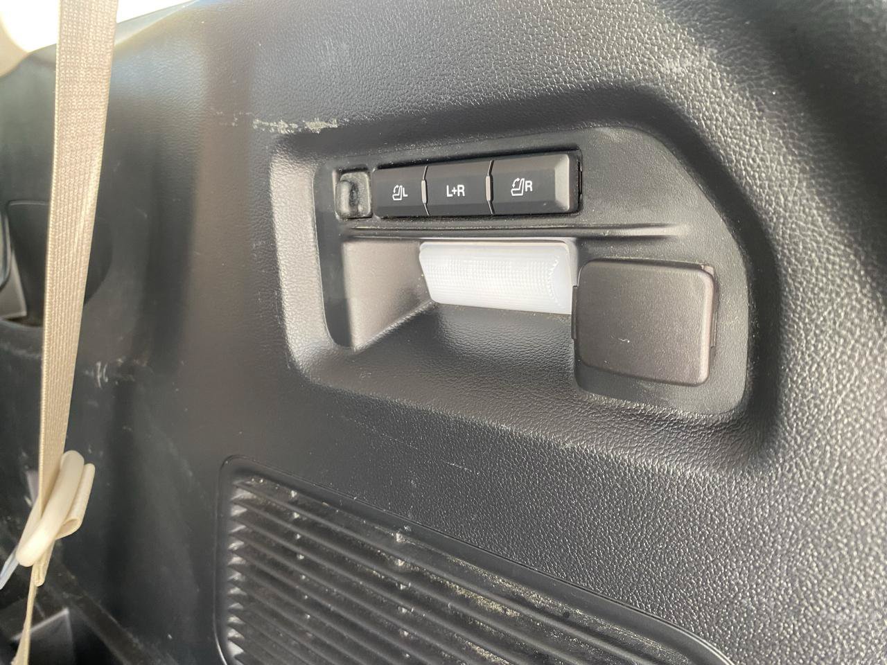 Used 2022 Ford Explorer XLT RWD image 34