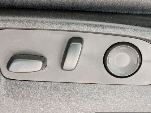 Used 2023 Chevrolet Tahoe Premier image 28