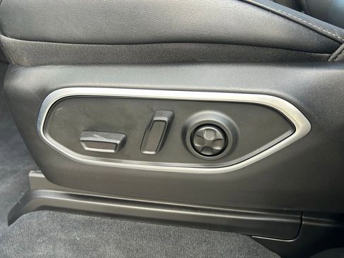 New 2026 Jeep Grand Wagoneer Limited image 16