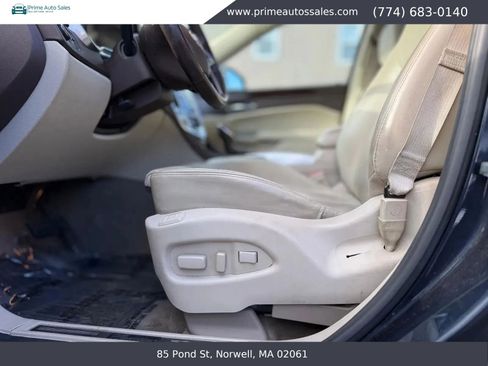 Used 2016 Cadillac SRX Luxury w/ Driver Awareness Package AWD/4WD image 12