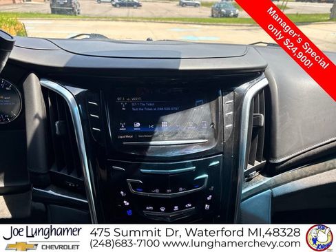 Used 2016 Cadillac Escalade Platinum AWD/4WD image 14