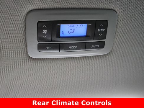 Used 2015 Toyota Sienna Limited Premium image 34