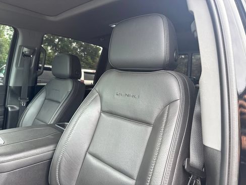 Used 2024 GMC Sierra 2500 Denali w/ Denali Reserve Package AWD/4WD image 14