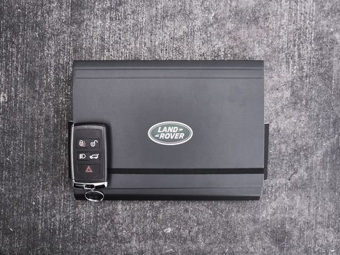 Used 2025 Land Rover Range Rover Long Wheelbase SE AWD/4WD image 78