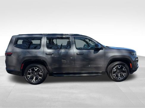 Used 2023 Jeep Wagoneer Series III w/ Preferred Equipment Group image 7