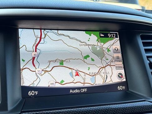 Used 2019 Nissan Pathfinder SL image 15