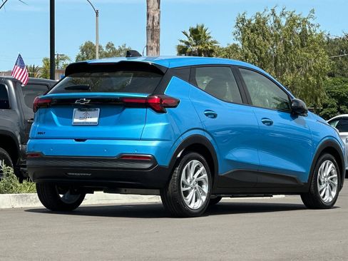 New 2027 Chevrolet Bolt LT w/ Comfort Package FWD image 4