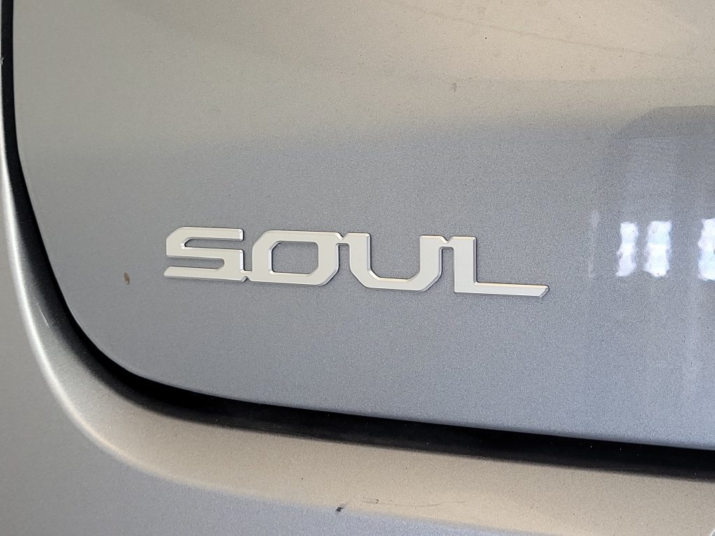 Used 2024 Kia Soul EX w/ Option Group 015 FWD image 8