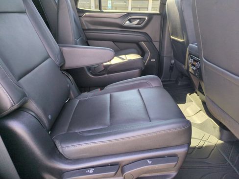 Used 2022 Chevrolet Tahoe Z71 w/ Luxury Package AWD/4WD image 25