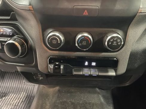 Used 2021 RAM 2500 Tradesman w/ Chrome Appearance Group AWD/4WD image 15