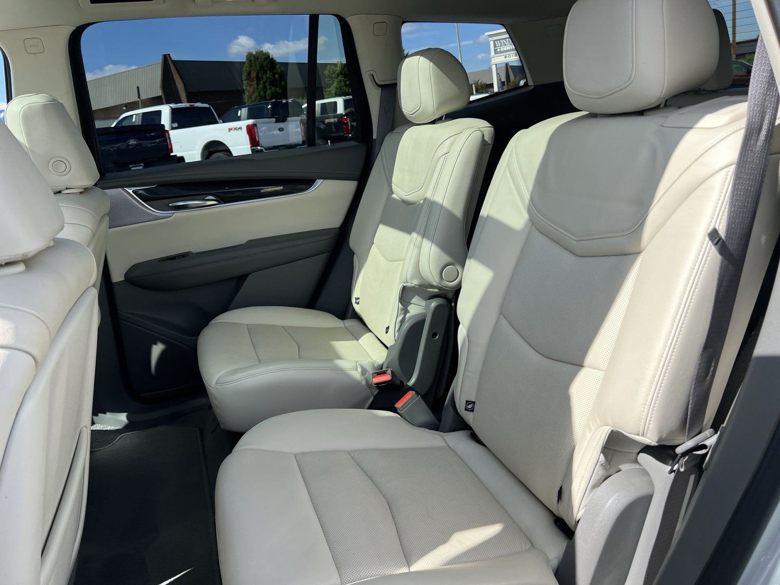 Used 2020 Cadillac XT6 Premium Luxury FWD image 25